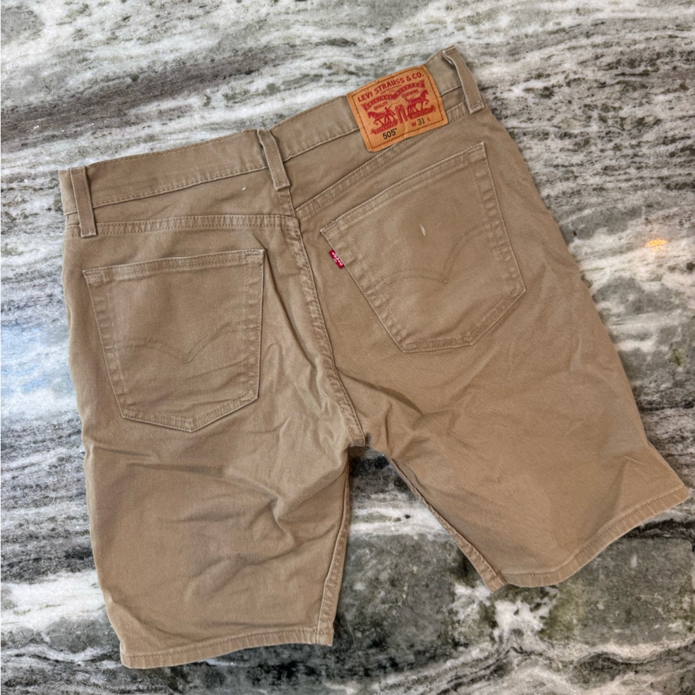 Men’s Levi cargo shorts size 31